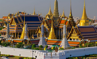 The Sunreno The Emerald Buddha Temple (Wat Phra Kaew)
